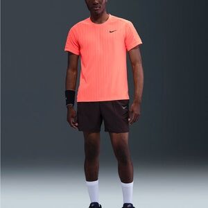 NikeCourt Slam
Men's Dri-FIT ADV Tennis Top